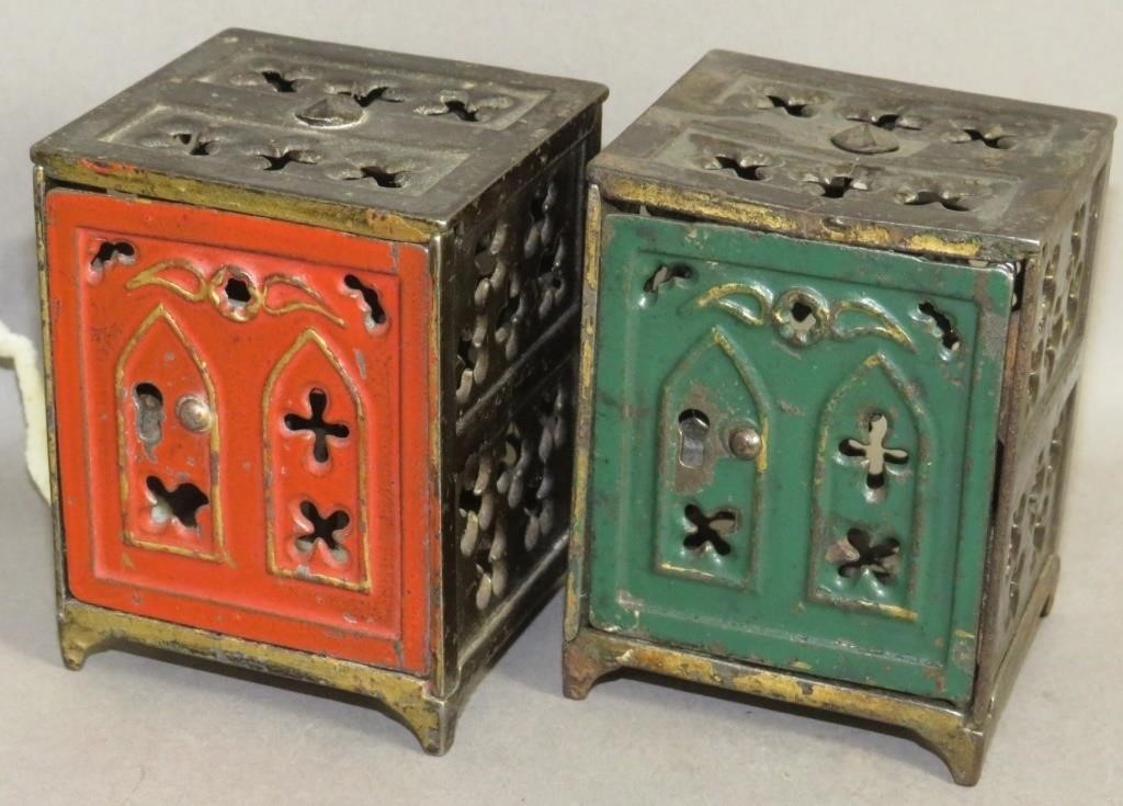 RED & GREEN MINIATURE SAFE BANKSca.