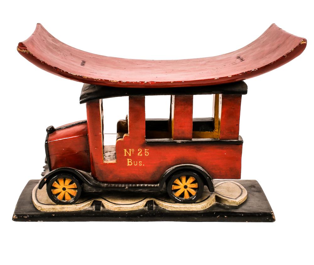 RED-LACQUERED WOOD STOOLwith curved