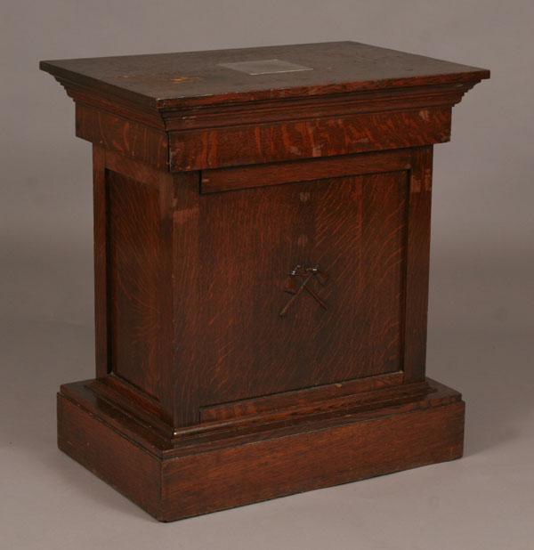Red Men Lodge mission oak podium