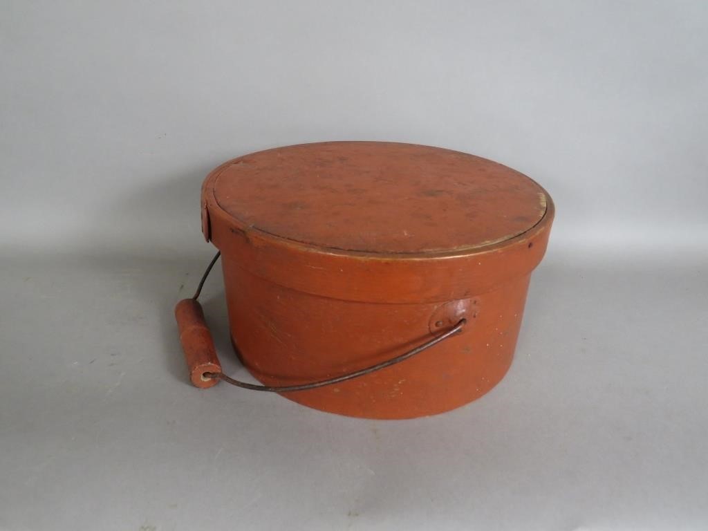RED PAINTED LOOSE HANDLED CAKE