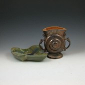 Red Wing bronze vase 948 and a