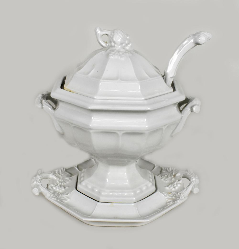 REDCLIFF WHITE GLAZED POTTERY