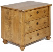 REFINISHED CHILD-SIZE CHEST Re