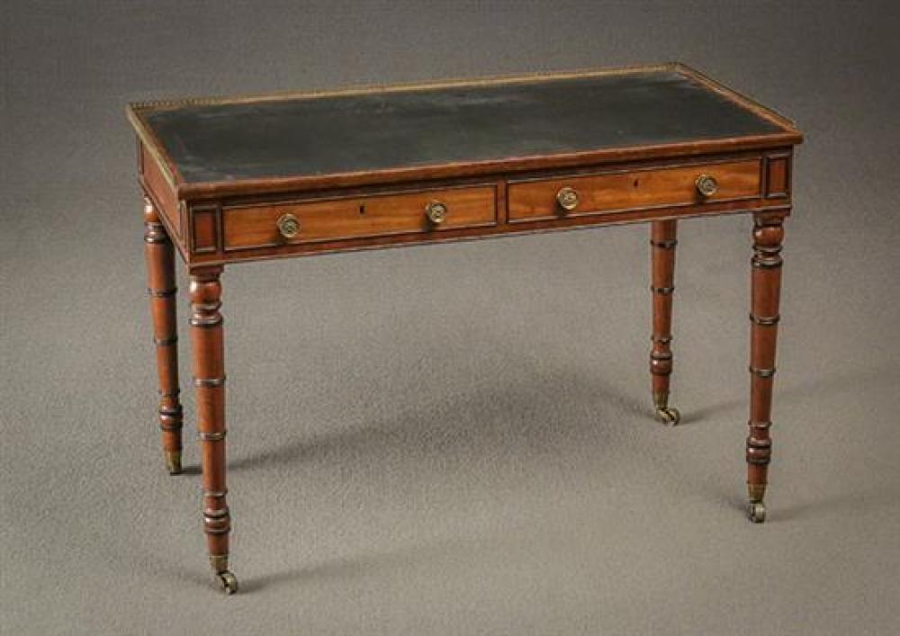 REGENCY EBONY BEAD MOLDED