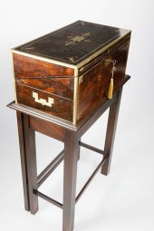 REGENCY GENTLEMAN'S ROSEWOOD W