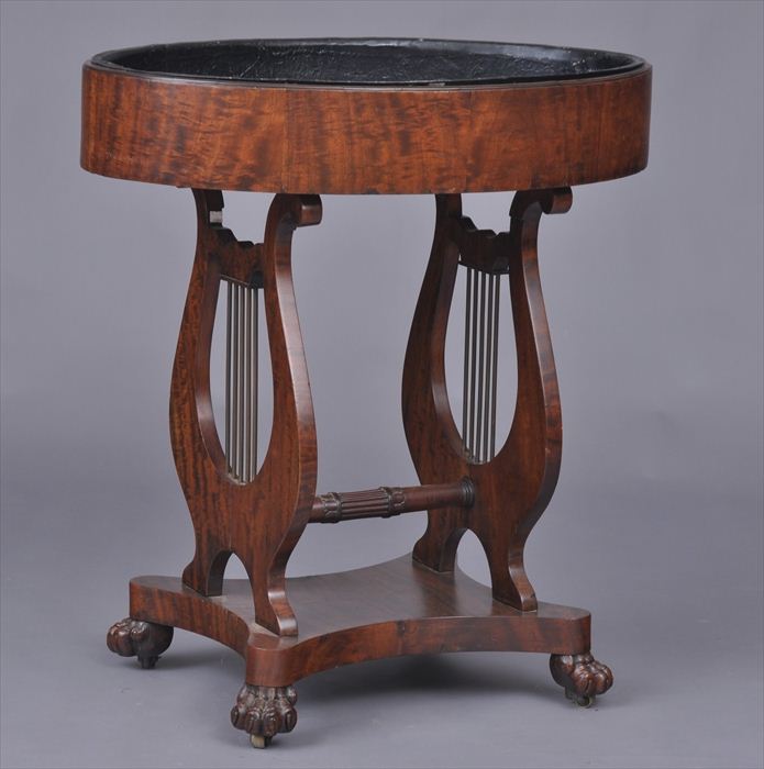 REGENCY-STYLE CARVED MAHOGANY