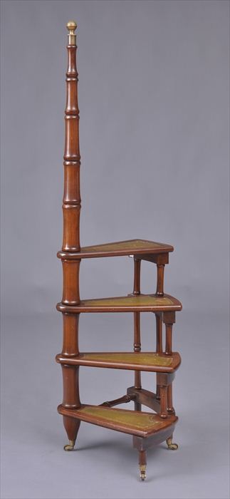 REGENCY-STYLE CARVED MAHOGANY SET