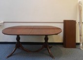 REGENCY STYLE MAHOGANY EXTENSI