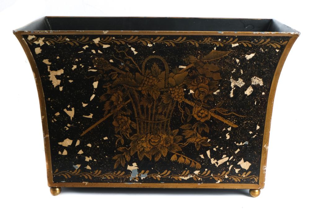 REGENCY STYLE TOLE PLANTER