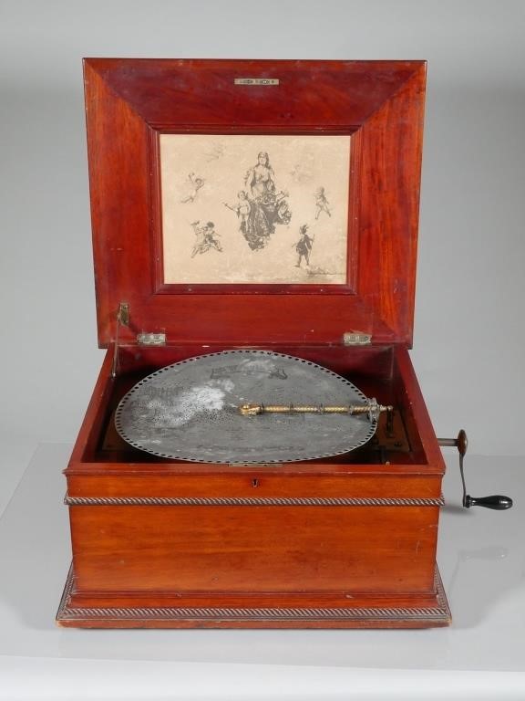 REGINA 15.5-INCH MUSIC BOX,