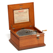 REGINA COIN OPERATED MUSIC BOX