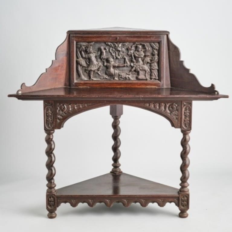 RENAISSANCE REVIVAL CORNER