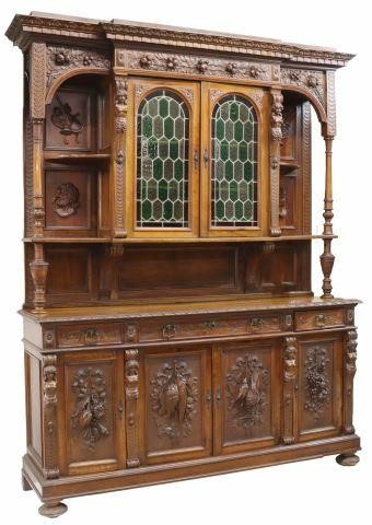 RENAISSANCE REVIVAL WELL-CARVED