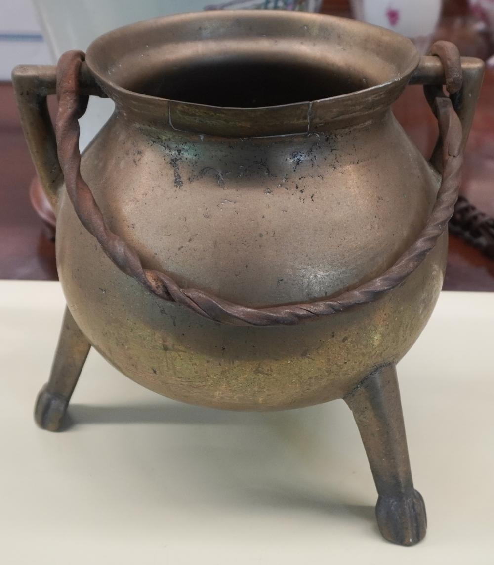 RENAISSANCE STYLE BRONZE BAIL
