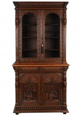 RENAISSANCE STYLE CARVED OAK T