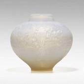 René Lalique. Aras vase. c. 19