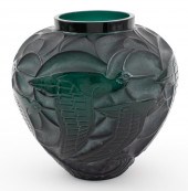 RENE LALIQUE "COURLIS" VASE MO
