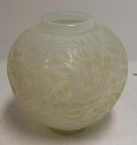 RENE LALIQUE GUI OPALESCENT GLASS