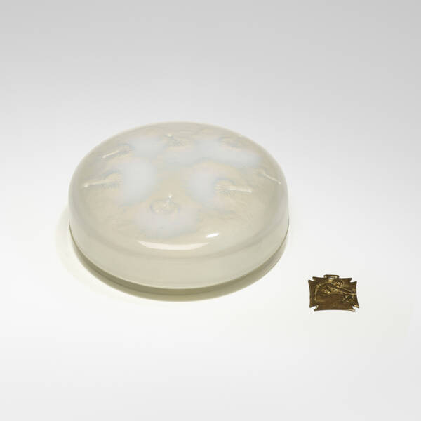 René Lalique. Houppes box. c. 1921,