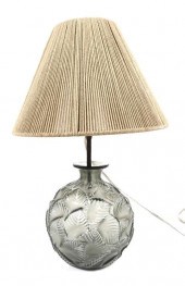 RENE LALIQUE ORMEAUX VASE TABL