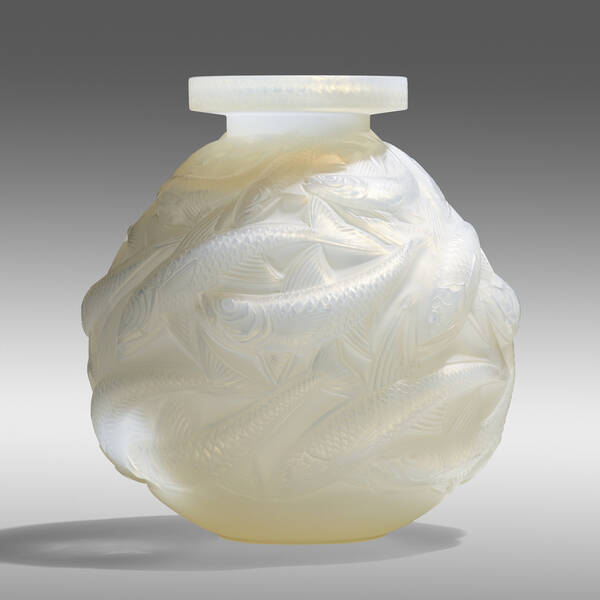 René Lalique. Salmonides vase. c.