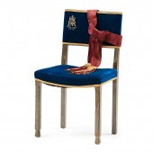REPLICA PEERS CHAIR FROM QUEEN