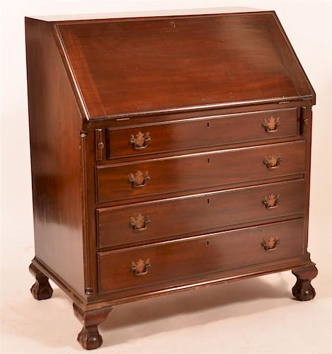 REPRODUCTION CHIPPENDALE SLANT