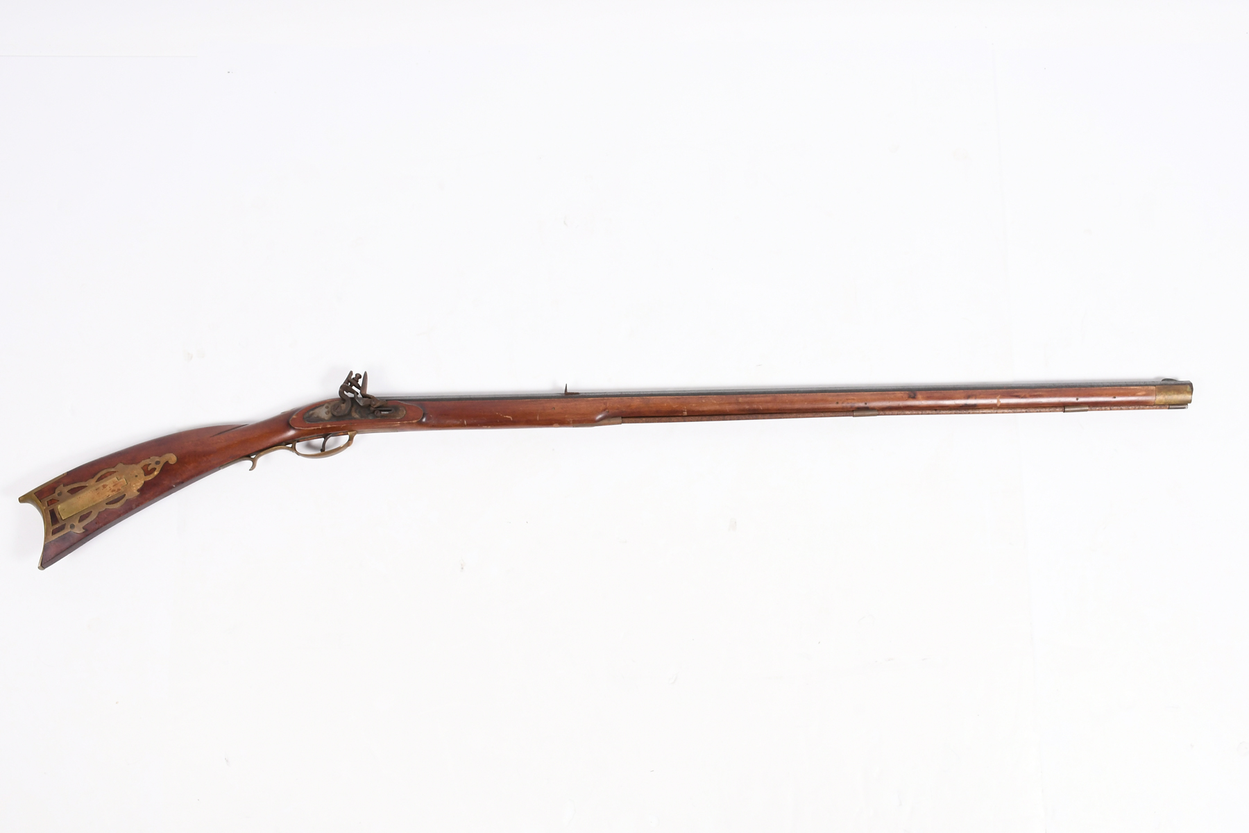 REPRODUCTION FLINTLOCK RIFLE WITH
