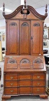 REPRODUCTION MAHOGANY CHIPPEND