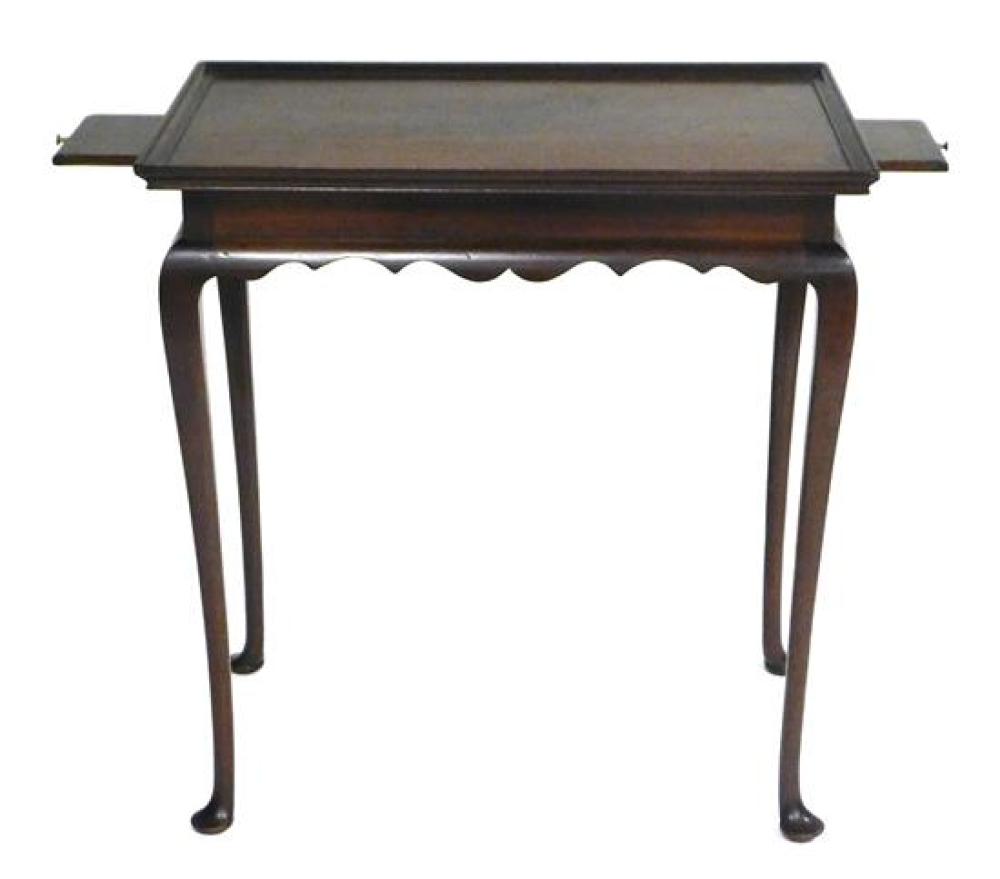 REPRODUCTION QUEEN ANNE MAHOGANY