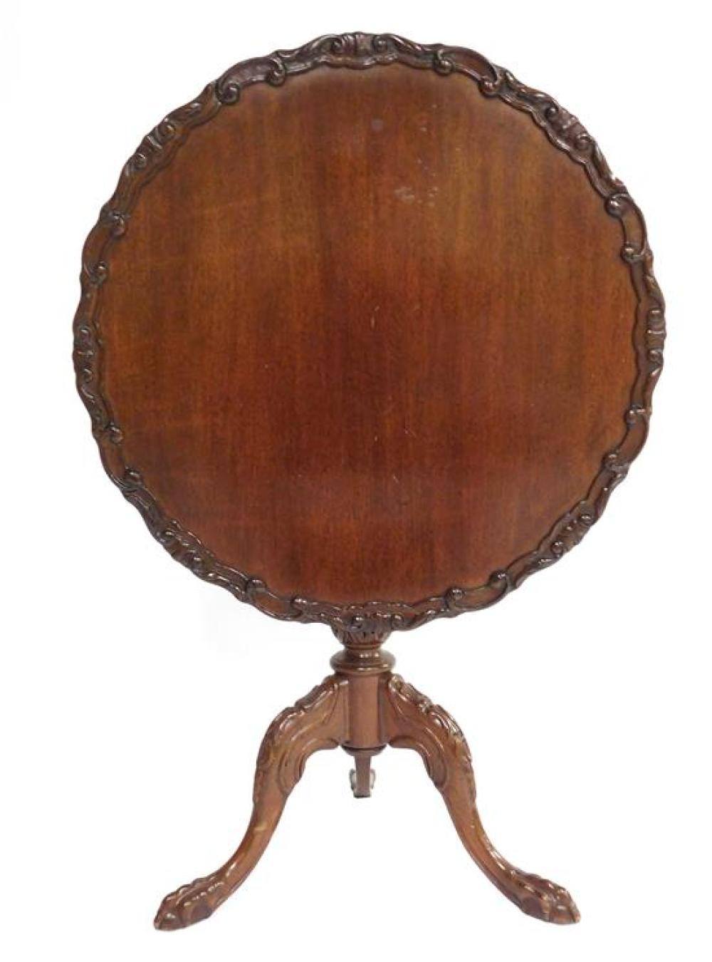REPRODUCTION TILT TOP WOODEN TEA