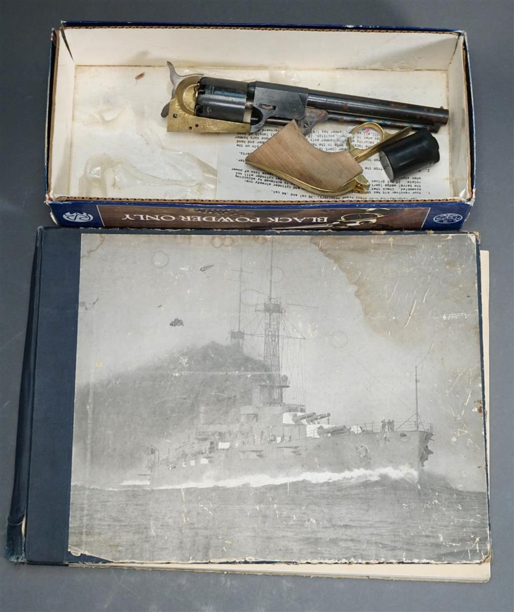 REPRODUCTION U.S. NAVY REVOLVER