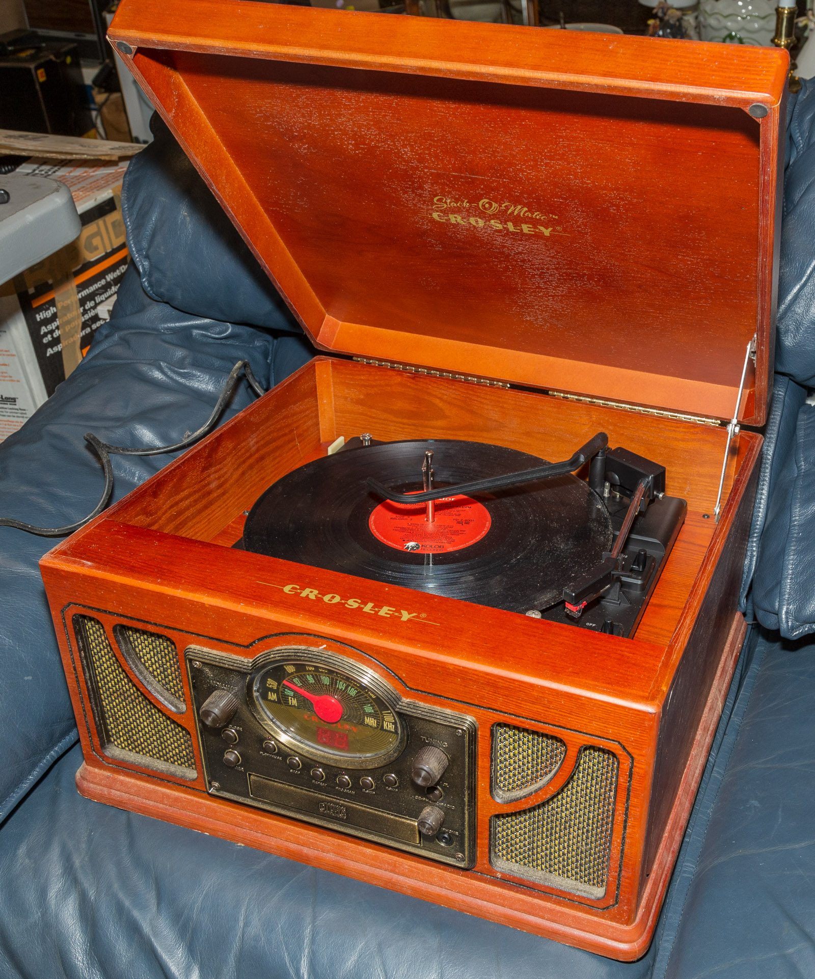 RETRO CROSLEY TABLE TOP RECORD & CD