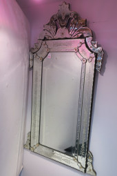 REVERSE ETCHED FANCY VENETIAN