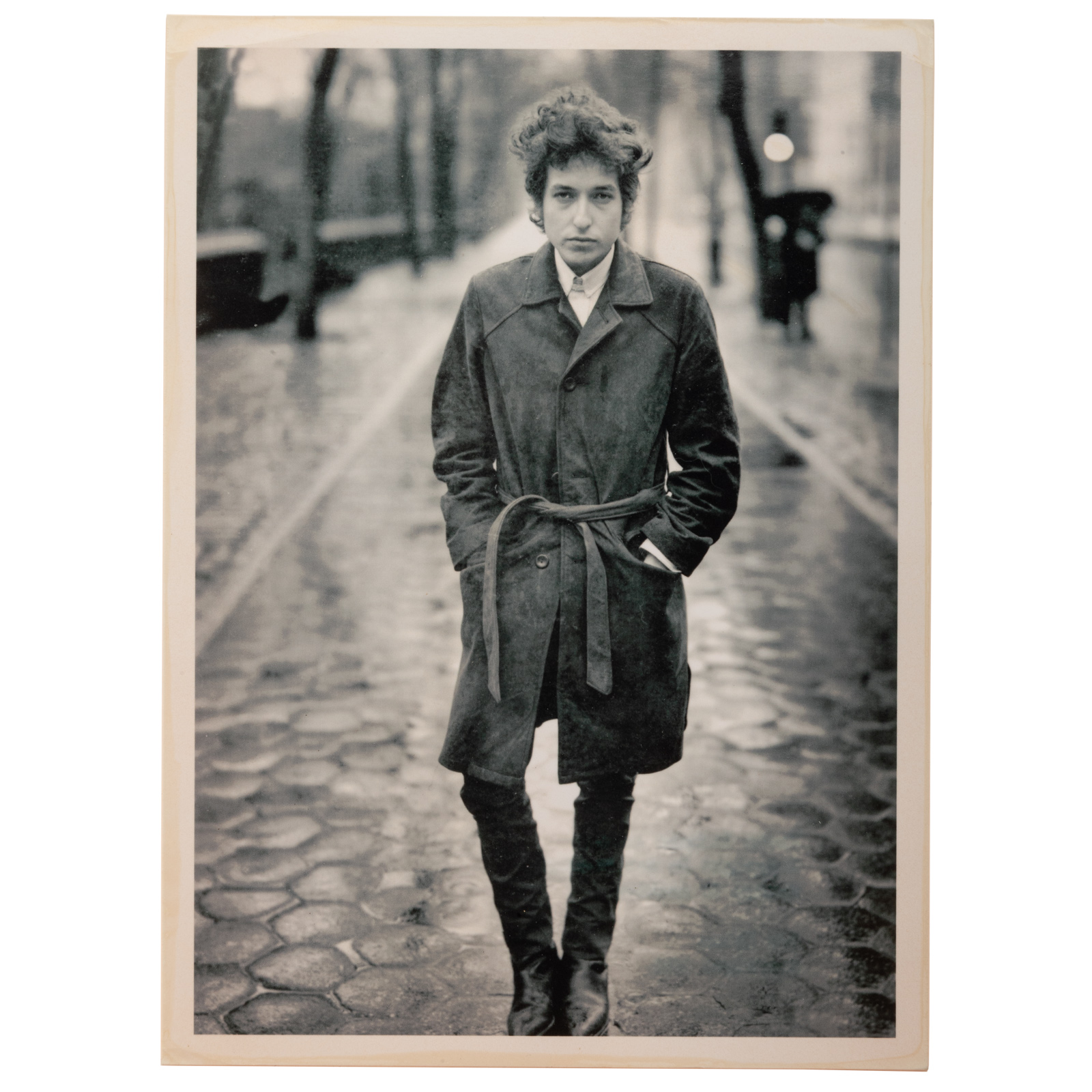 RICHARD AVEDON. "BOB DYLAN 1965,"