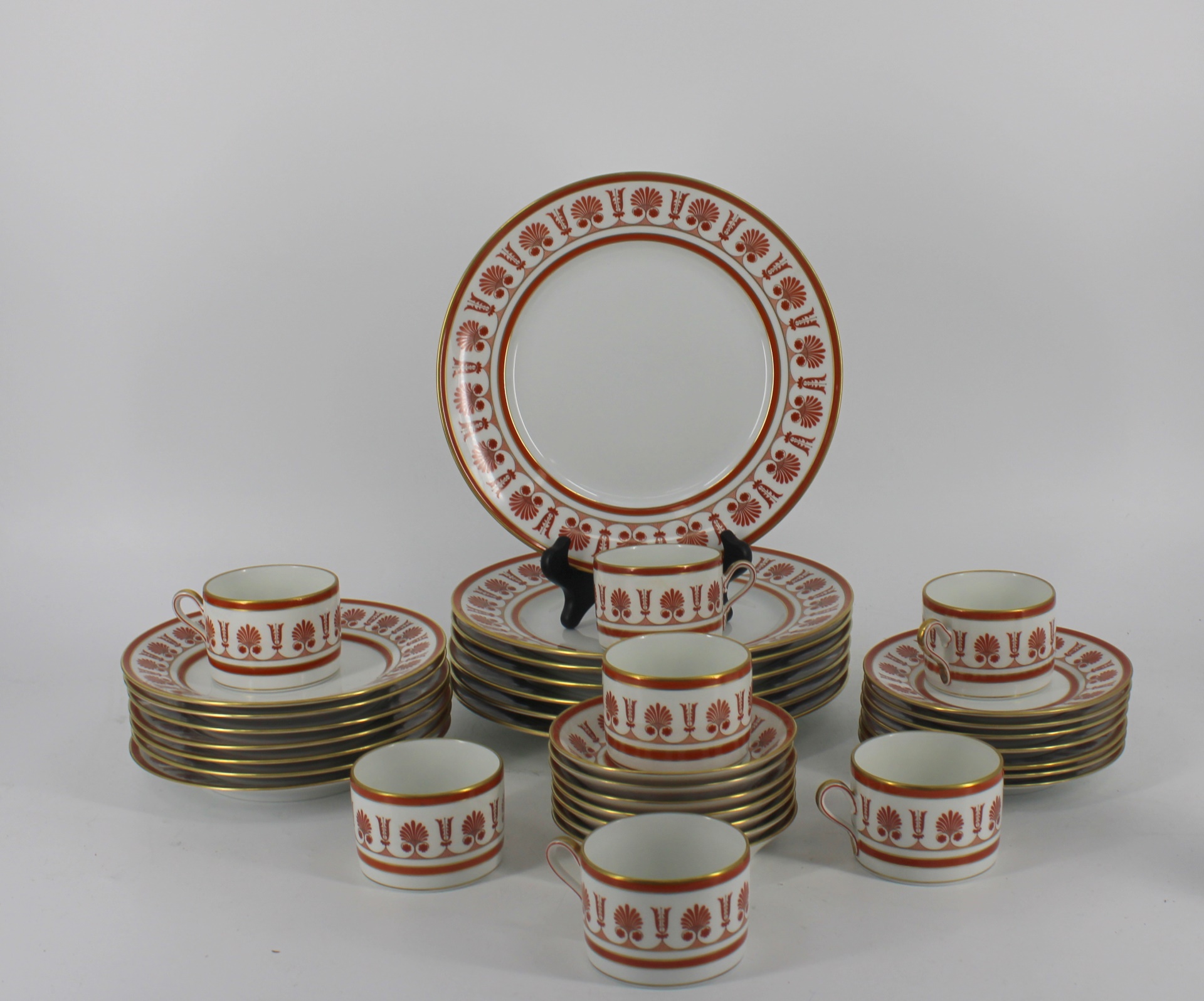 RICHARD GINORI PORCELAIN SERVICE.
