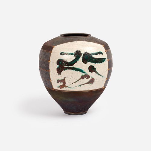 RICHARD GRUCHALLA / RAKU POT WITH
