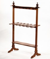 RIDING BOOT AND WHIP RACK Amer