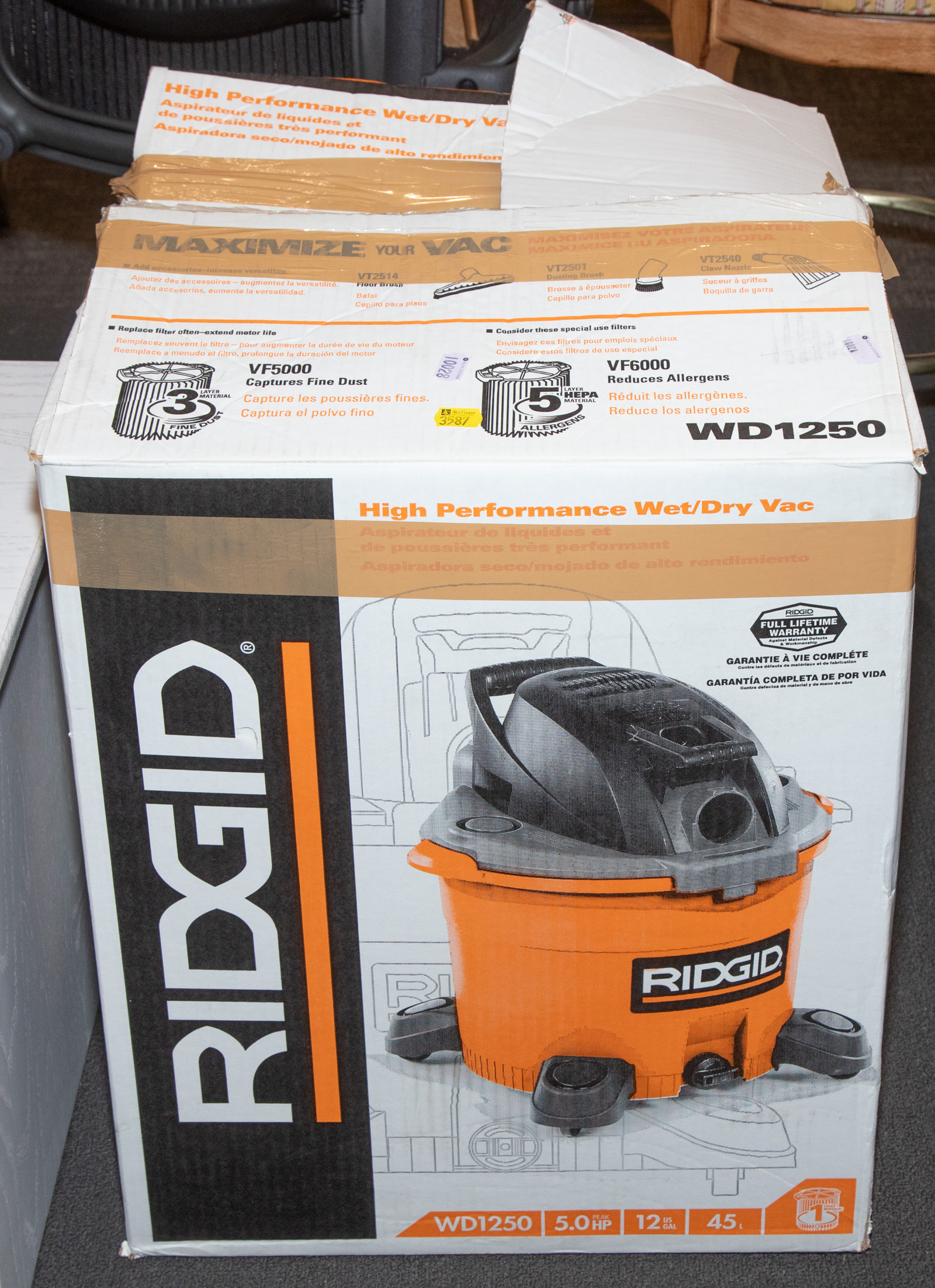 RIGID SHOPVAC Possibly new in box.