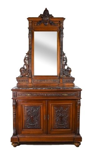 RJ HORNER STYLE ORNATELY CARVED