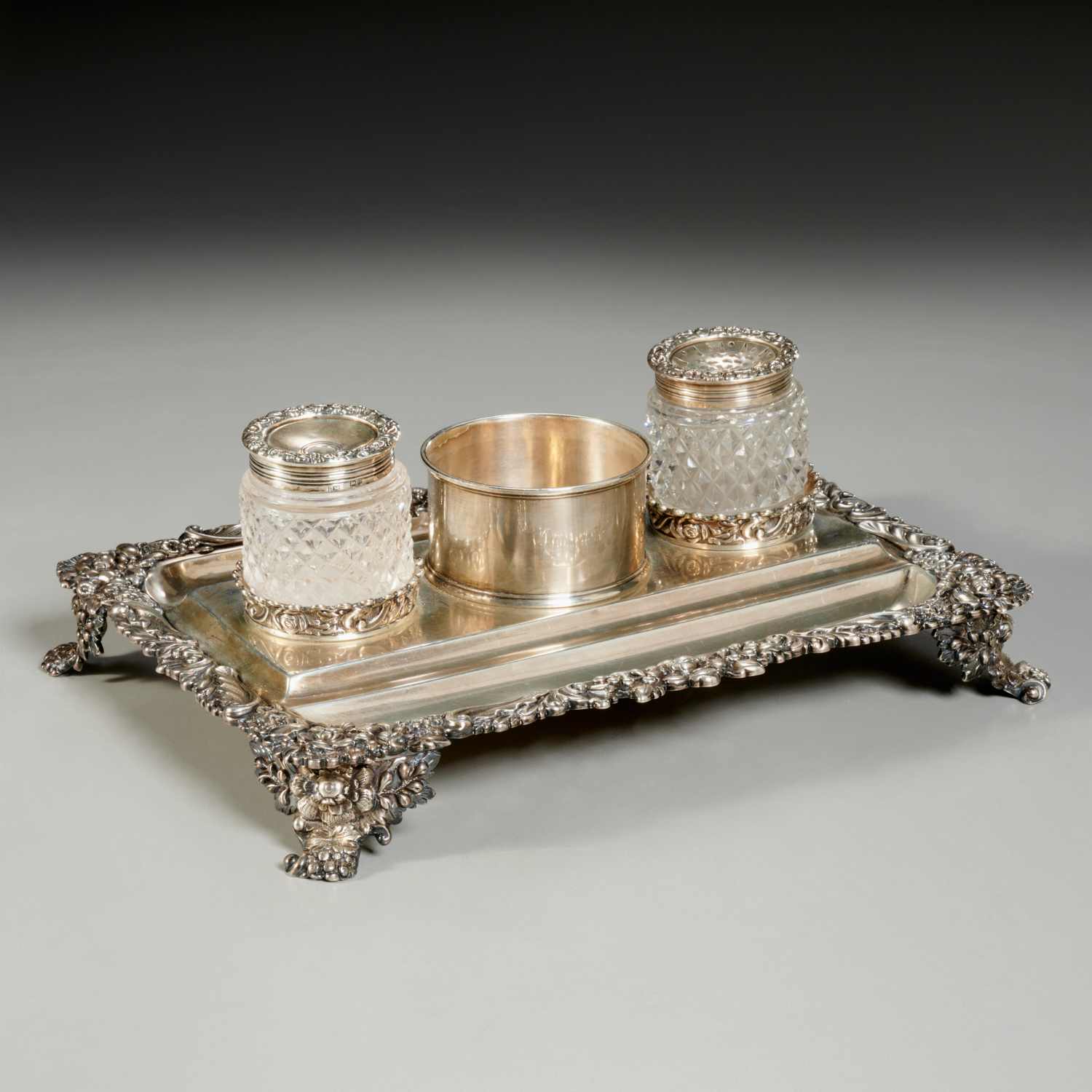 ROBERT HENNELL II STERLING SILVER