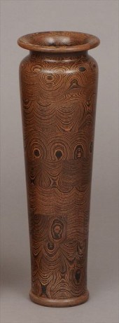 ROBERT J. GAUTHIER WENGÃ‰ VASE