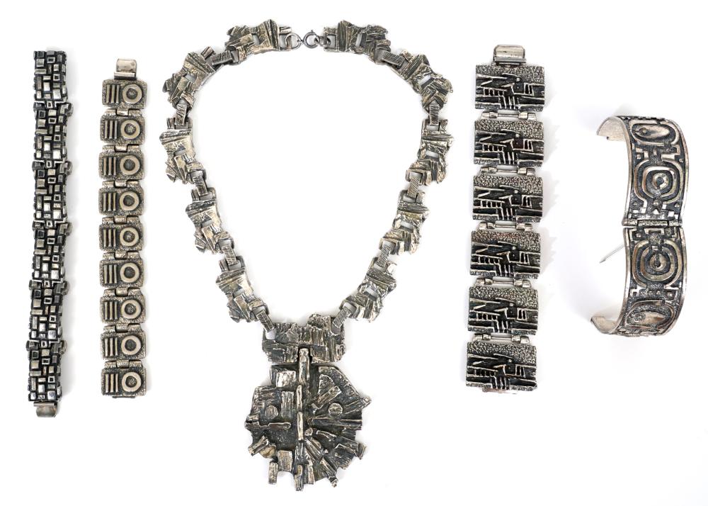 ROBERT LARIN 5 PC. ASSORTMENTRobert