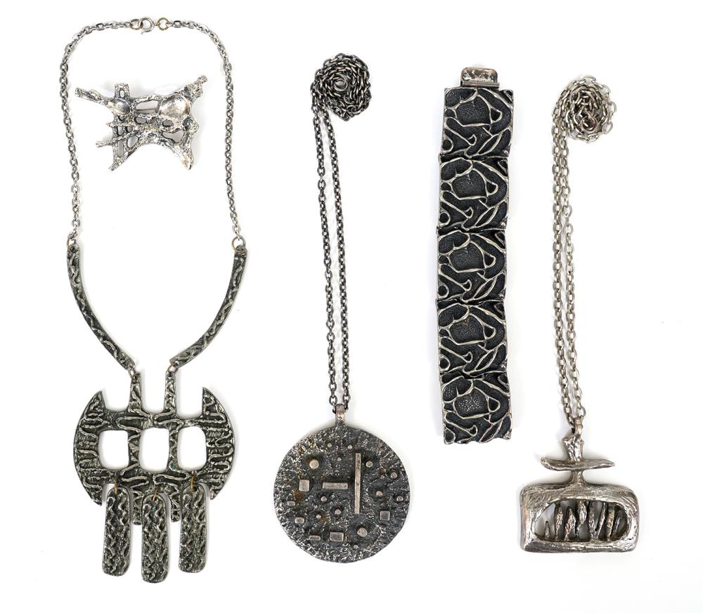 ROBERT LARIN 5 PC. ASSORTMENTRobert