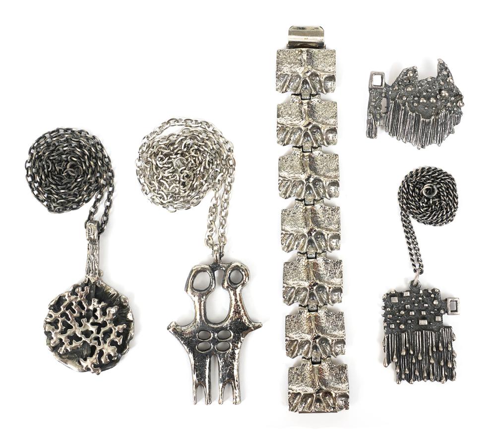 ROBERT LARIN PENDANTS, BRACELET &