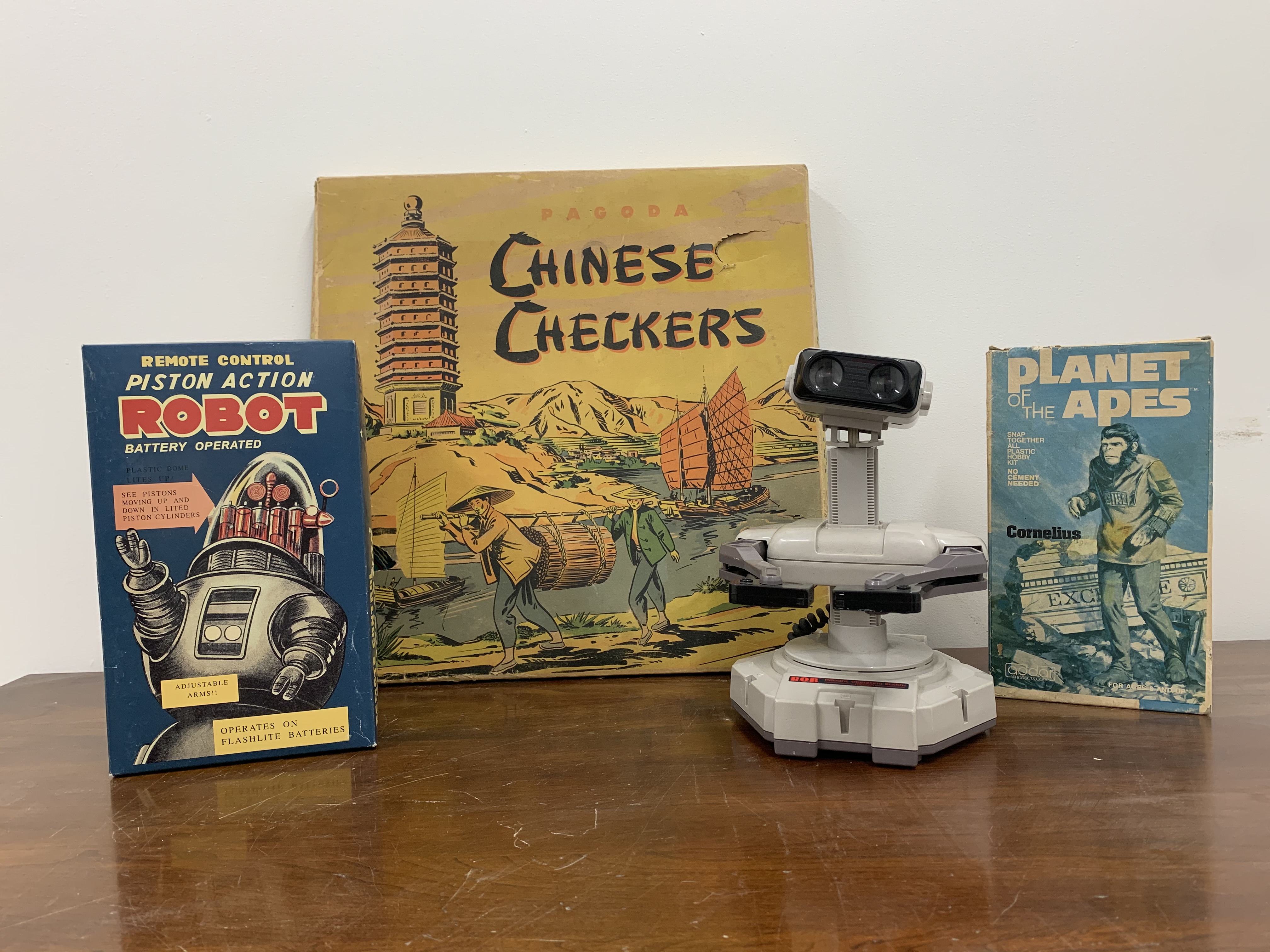 ROBOTS, PLANET OF THE APES, CHINESE