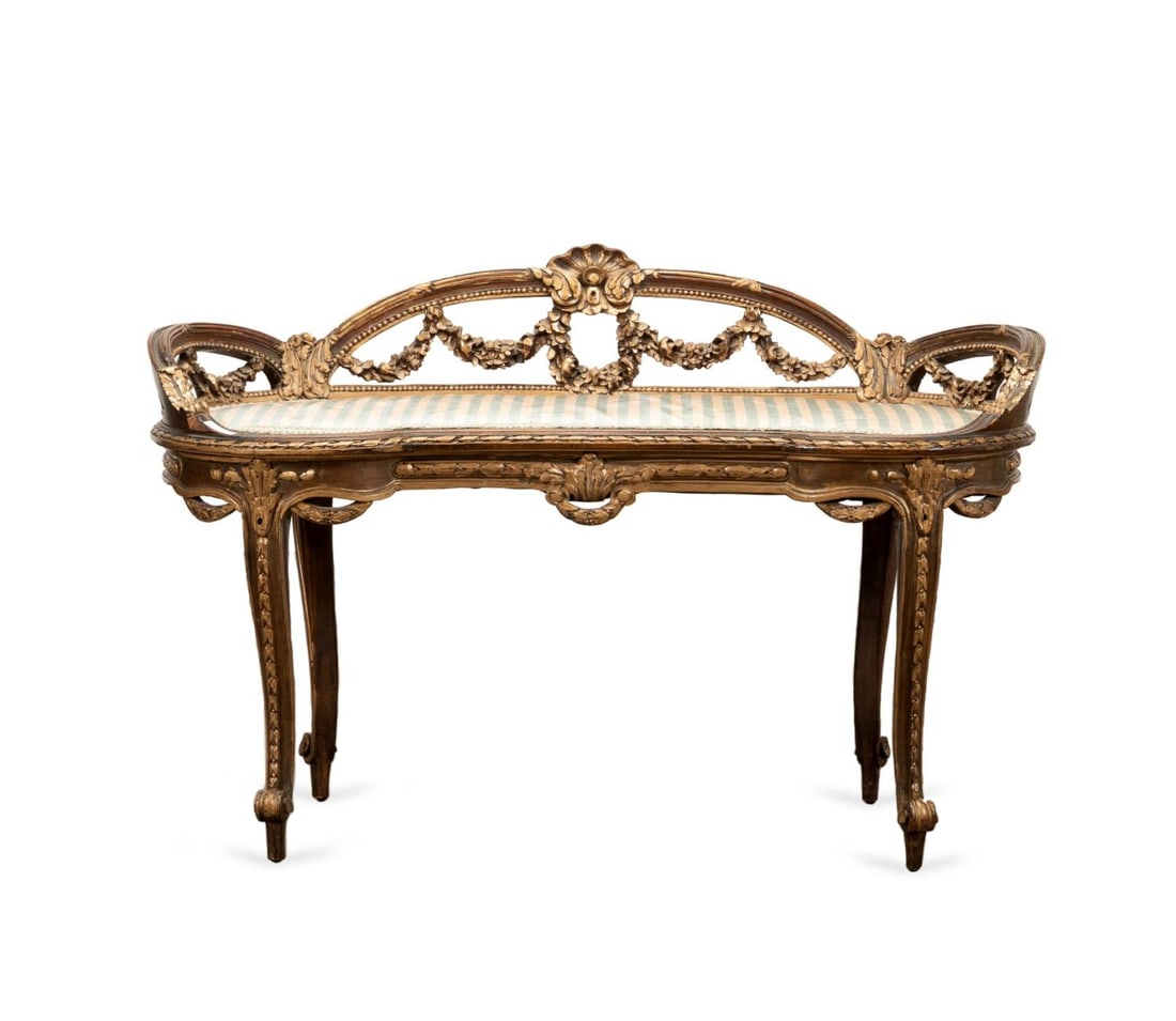 ROCOCO STYLE PARCEL GILT KIDNEY