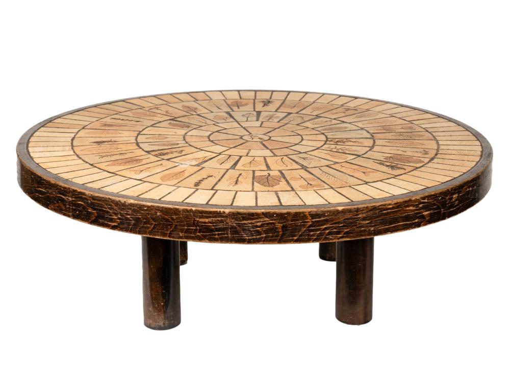 ROGER CAPRON (1922 - 2006): ROUND