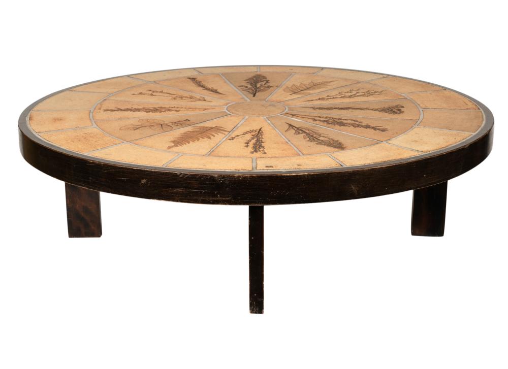 ROGER CAPRON (1922 - 2006): OVAL