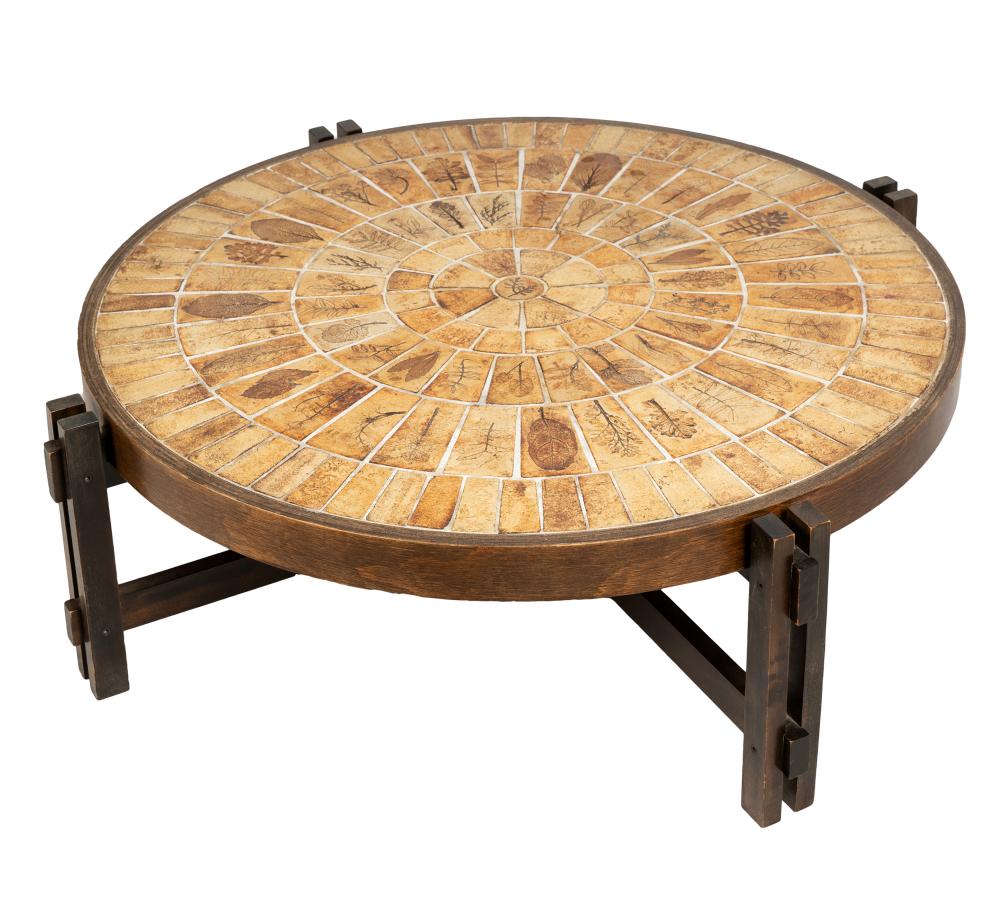 ROGER CAPRON (1922 - 2006): ROUND